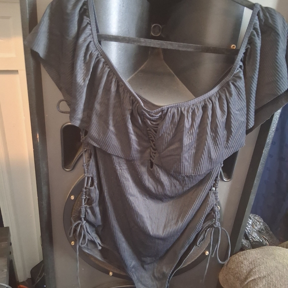 Chic Gray Ruffled One-Piece Swimsuit - Picture 1 of 6